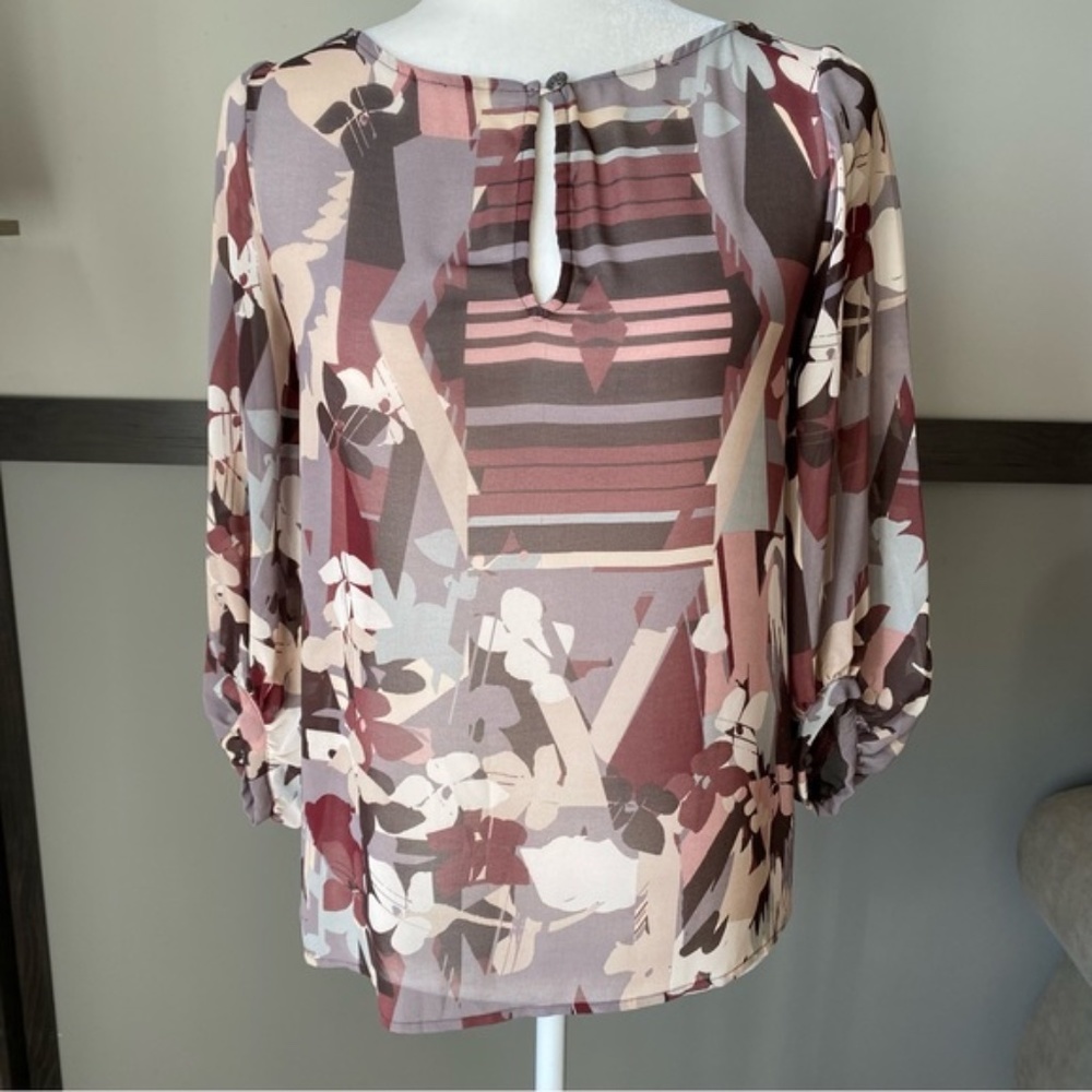 JENNIFER LOPEZ size xs sheer top 3/4 sleeves
